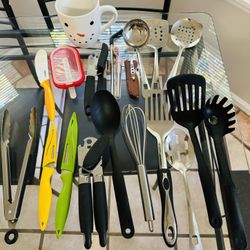 Kitchen Tools Utensils Lot