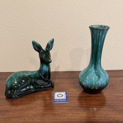 VINTAGE CANADIAN BLUE MOUNTAIN POTTERY LARGE DEER (7.5”) & VASE (8.5”)