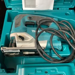 MAKITA Corded Jigsaw JV0600K, Barely Used, In Box!