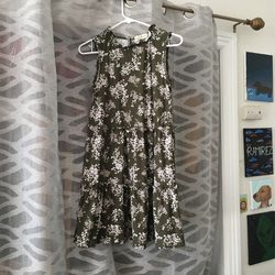 Derek Heart Knee Length/Small Army Green Floral Print Dress 