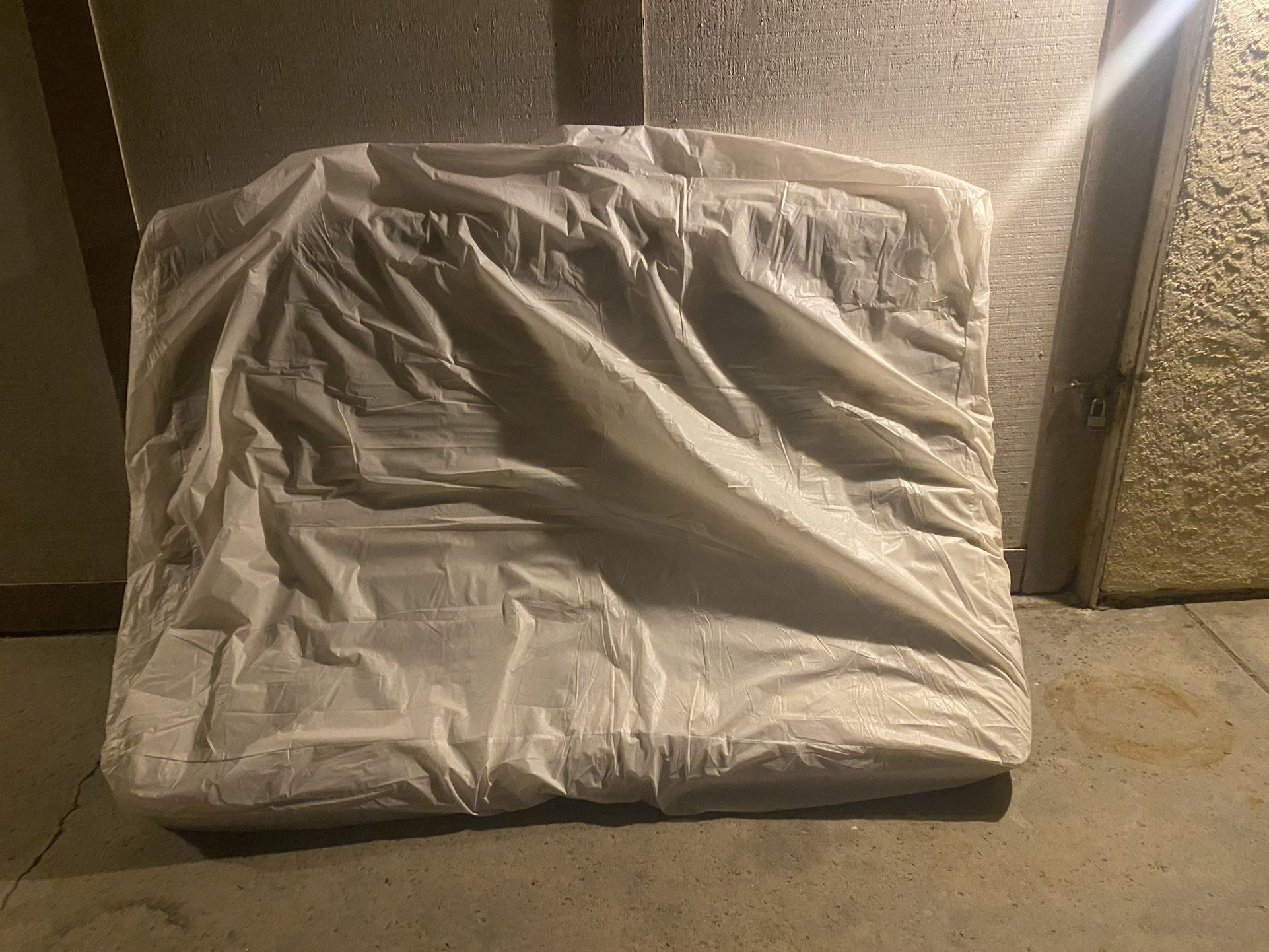 Sturdy Wood Futon