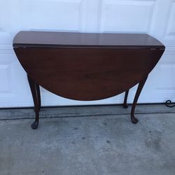 Antique drop leaf table