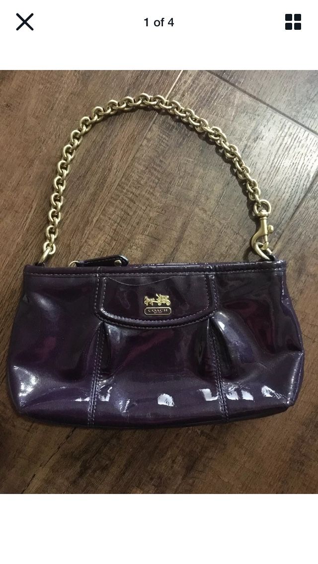 Elegant! Coach Pearl Purple Gold Chain Wristlet