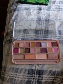 Make up palette