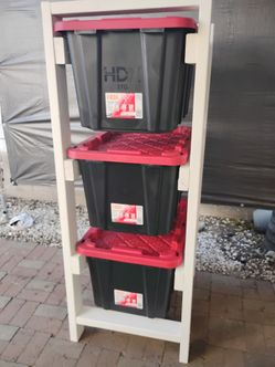 Storage totes