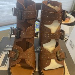 Beautiful Boots / Shoes Woman Size 8 Brand Dingo 