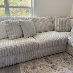 Ashley’s Furniture Couch 6pc