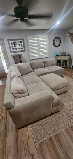 Sectional couch