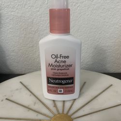 Neutrogena Pink Grapefruit Acne Moisturizer Oil-Free Acne Treatment & Face Moisturizer, 4 fl oz   New. $8.50 each 