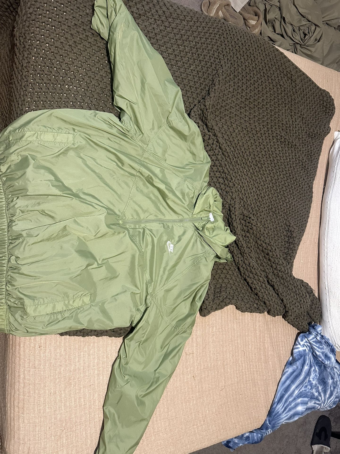 Nike Green Windbreaker Size XL