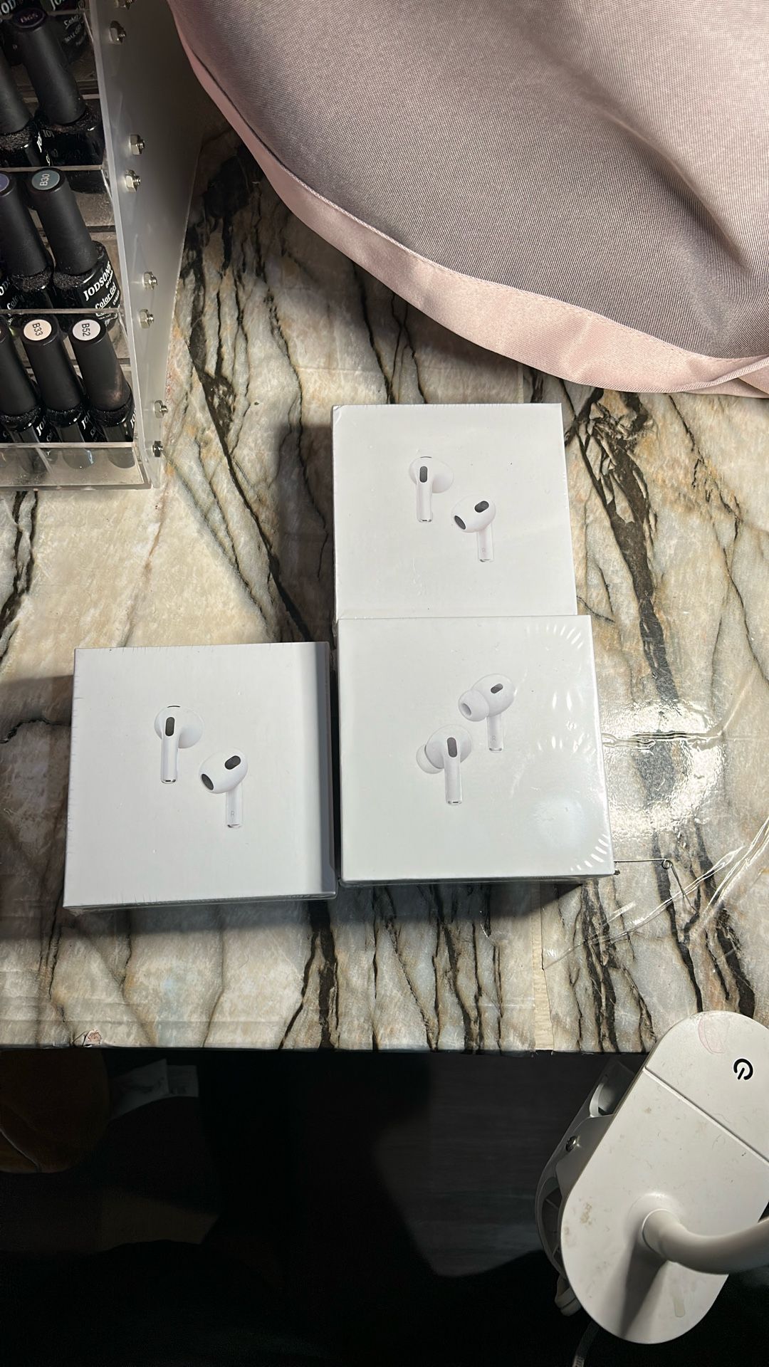 Selling AirPods Pro 2 And AirPods Gen 3