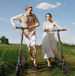 Electric Scooter for Sale! Brand New! Lightweight - Foldable & Affordable Hiboy Brand Electric Scooter With Removable Battery -  Ride Smarter & Save o