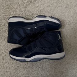 Air Jordan 11 Midnight Navy