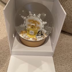 Chanel Snow globe - Brand New In Box 