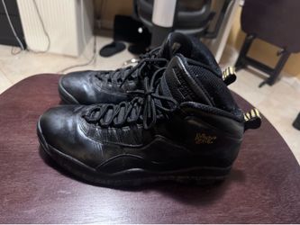 Air Jordan 10 NYC Black Gold Sneakers