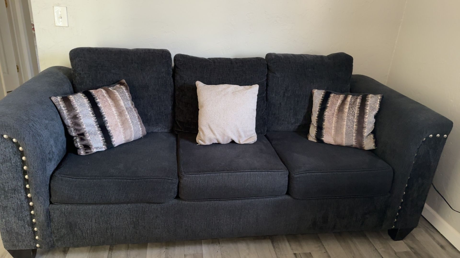 Ashley Couches((It’s A Set))For Pickup Only!!Somewhat New!