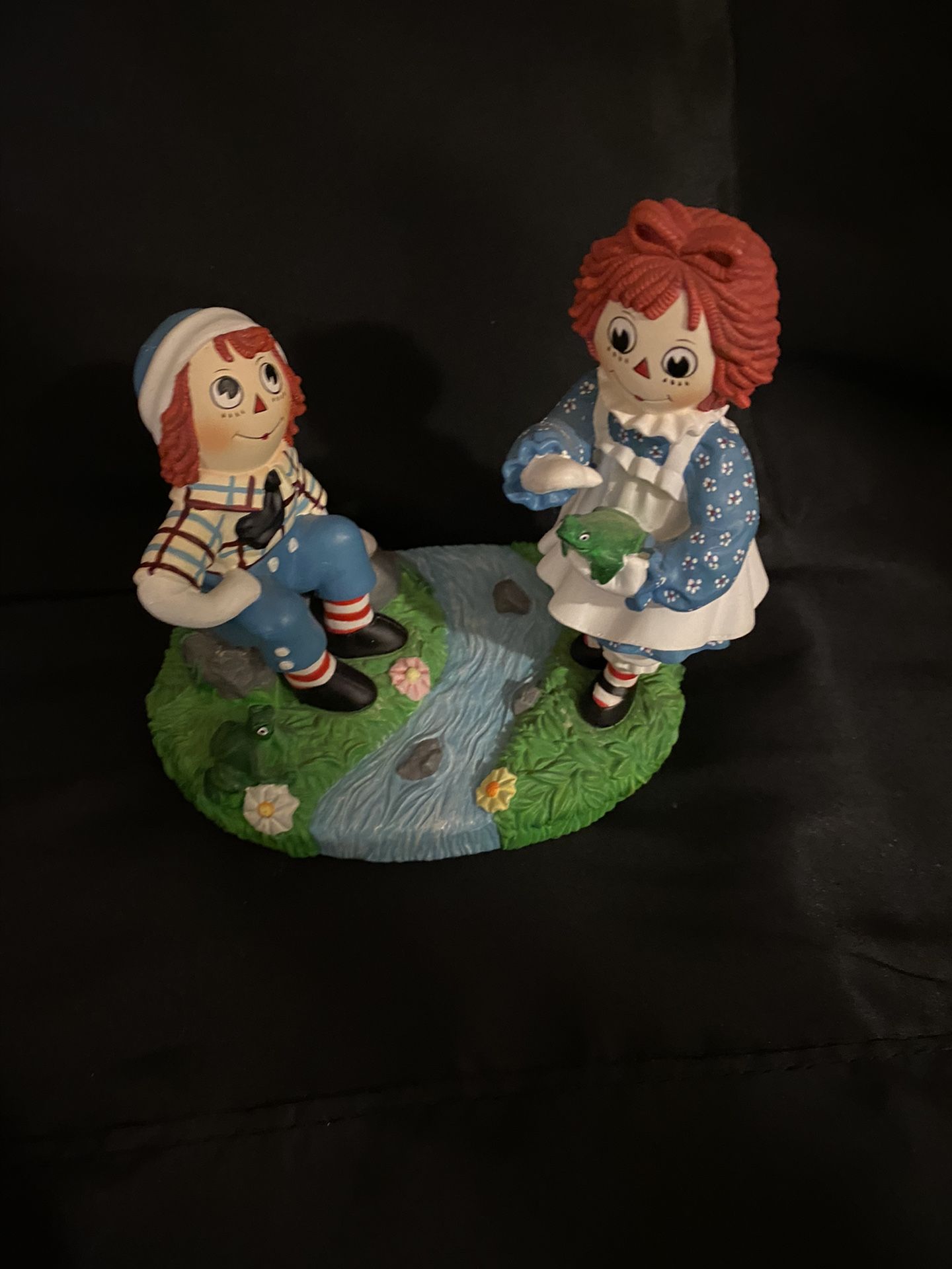 The Danbury Mint Raggedy Ann And Raggedy Andy “ Leap Frog” figurine