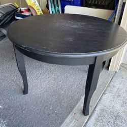 Dinning Table And 4 Chairs