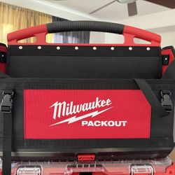 Milwaukee Packout 20” Tote