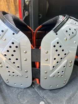SCHUTT Shoulder pads