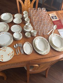 Vintage Hall China, Jewel Tea Autumn Leaf