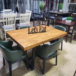 5pc Dining Set With  Green Faux leather Chairs ir's (New)