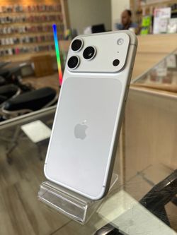 iPhone 17 Pro Max 256GB Unlocked Silver Financing $49 Down Payment