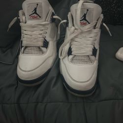 Jordan 4 Navy Blue