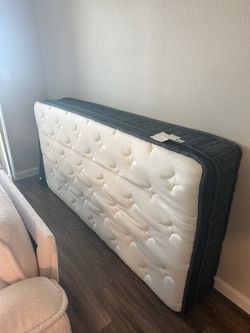12 Inch Firm Hybrid Memory Foam Mattress