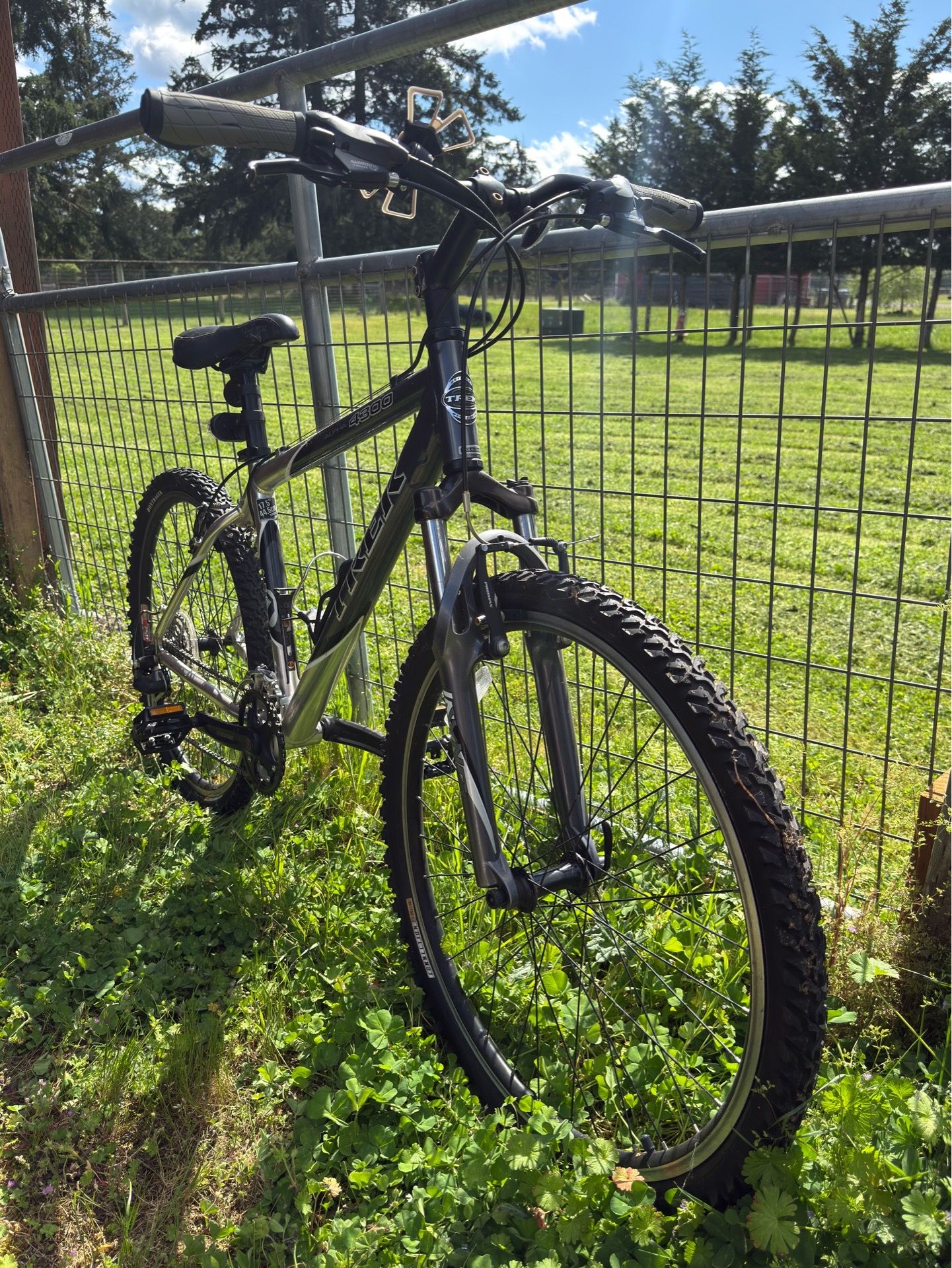 TREK 4300 Alpha Aluminum Mountain Bike