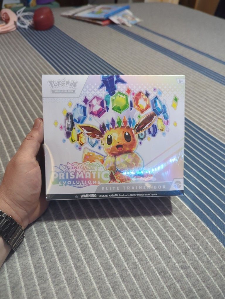 Pokémon Prismatic Evolutions ETB Sealed
