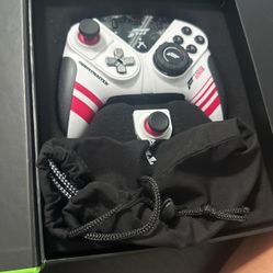 Limited Edition  Xbox  Controller 