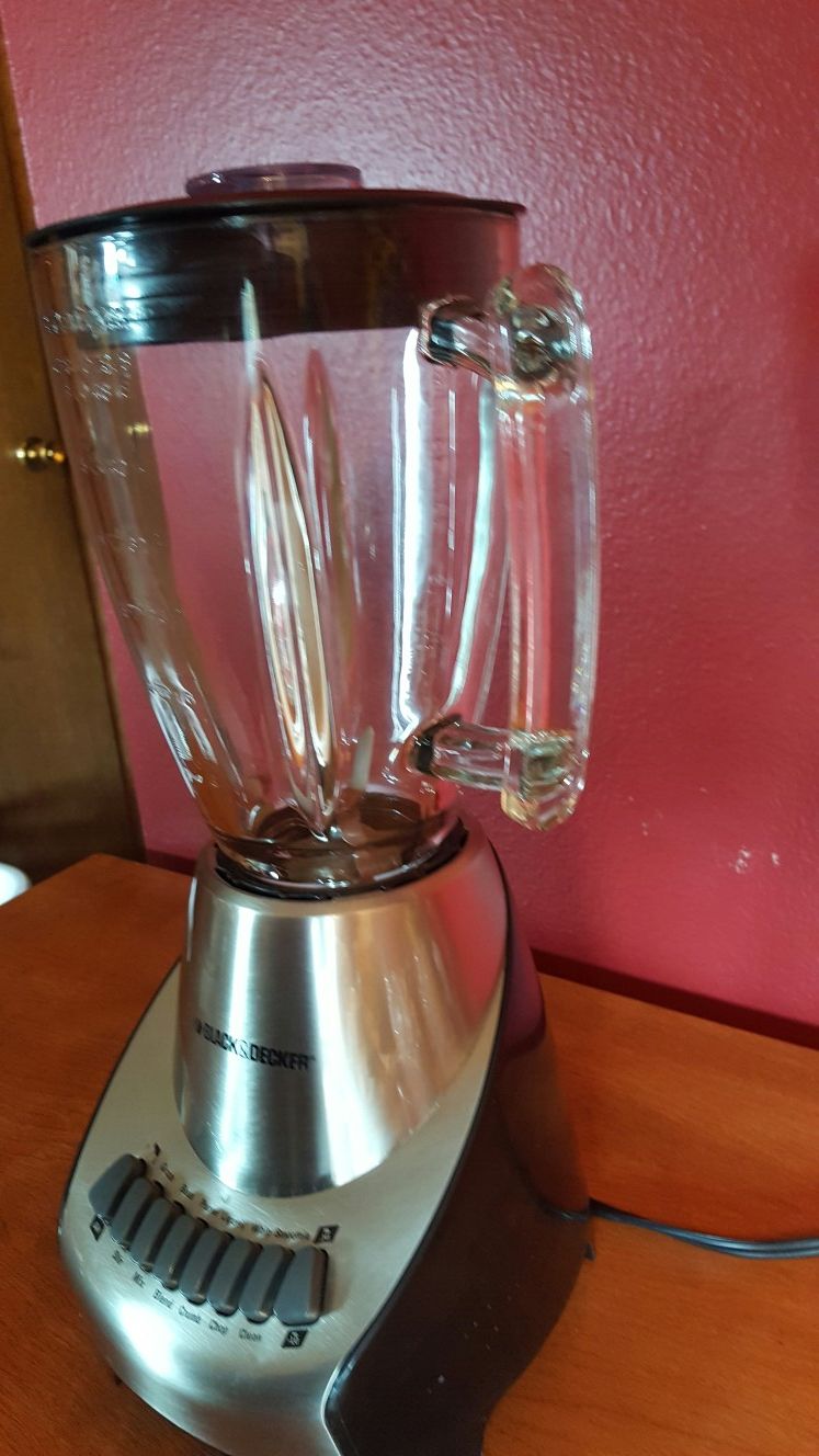 Blender-Black & Decker blender- glass for Sale in Hopkins, MN - OfferUp