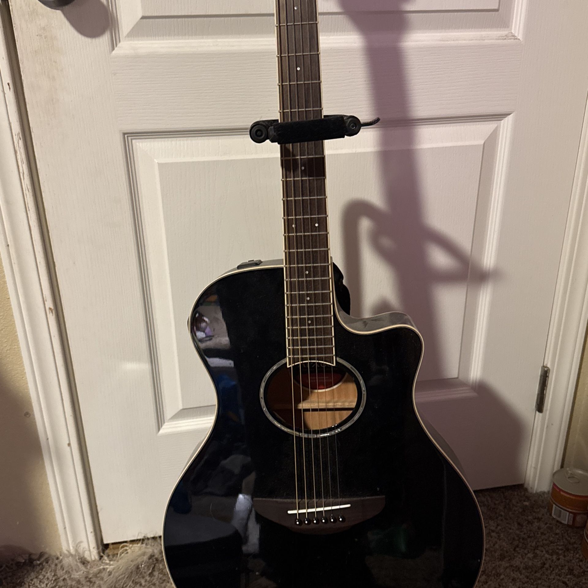 6 string Acoustic/Electric Guitar