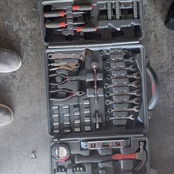 Tool Set (HDX 137-Piece Tool Set)