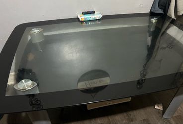 Dining room table