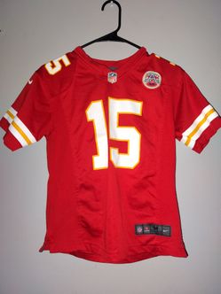 New Without Tags Nike Kansas City Chiefs Patrick Mahomes #15 Red Youth Jersey - Size Medium (M)