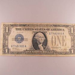 1928-A "Funnyback" $1 Silver Certificate -- COOL VINTAGE CURRENCY!