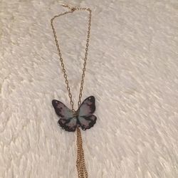 Very Cute Butterfly Necklace $3