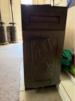 Kitchen cabinets