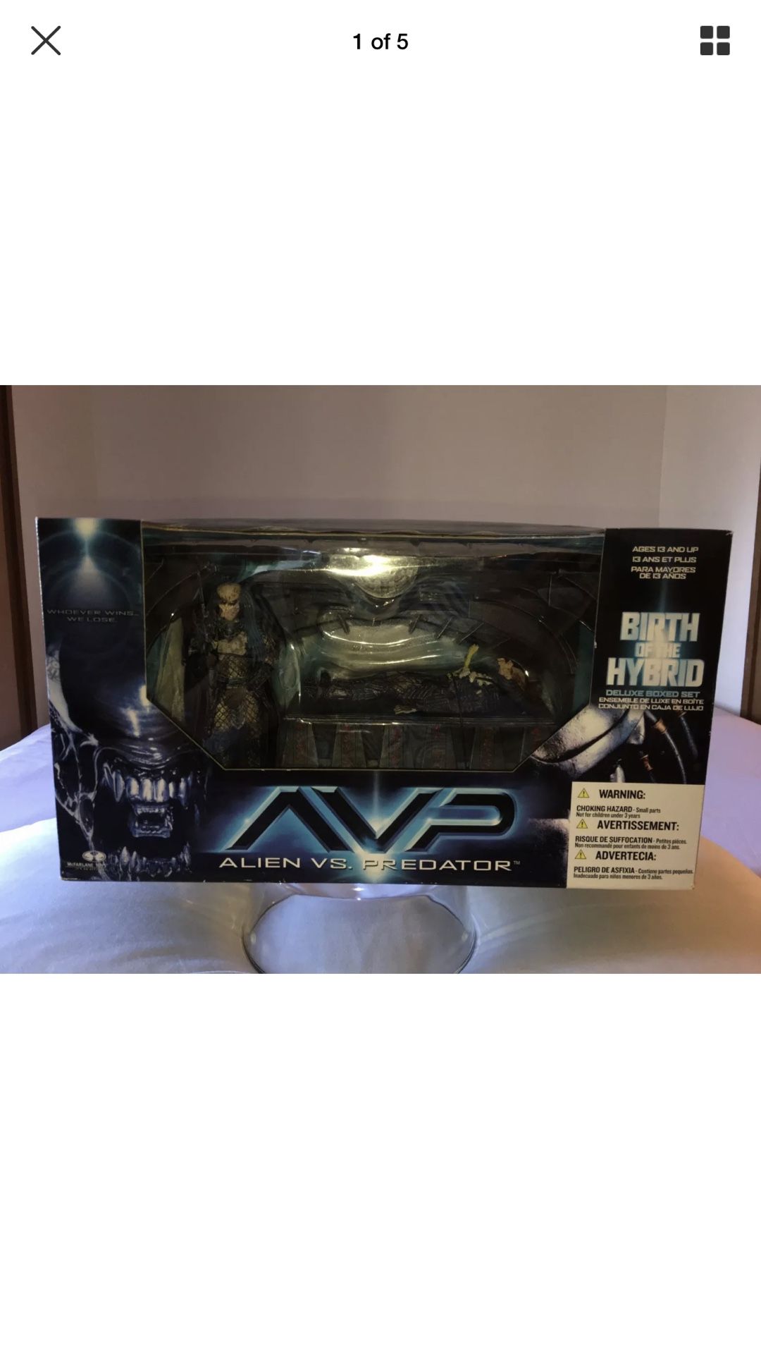 AVP Alien vs. Predator Birth of the Hybrid Mcfarlane Figure set New in Box