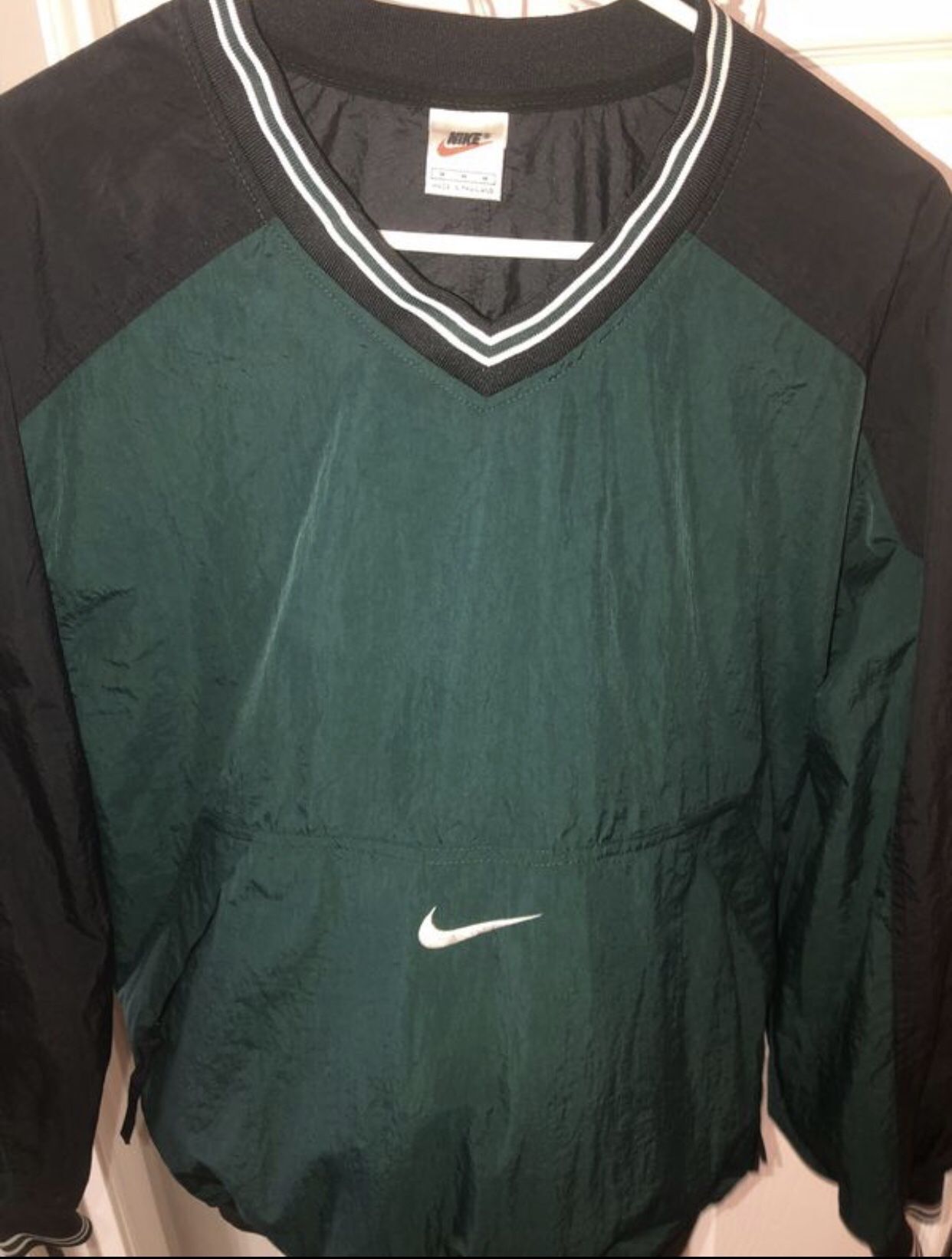 Nike mens(Medium) vintage green windbreaker