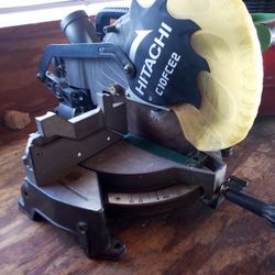 Hitachi Saw