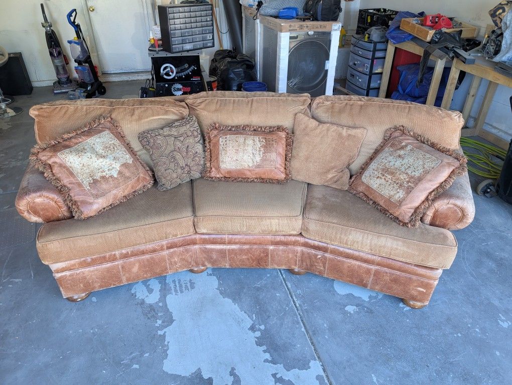 *Free* Couch With Throw Pillows