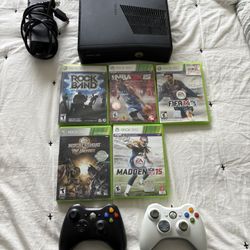 Xbox 360 With Games And 2 Controllers 
