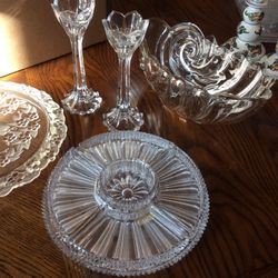 Assorted Crystal And  Cut Glass Pieces. 