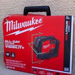 Milwaukee Green 100 ft Cross Line and Plumb Points Rechargeable Laser Level with Battery and Charger