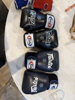 Boxing Gloves, And Mits And Accessories