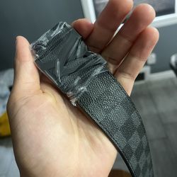 louis vuitton checkered belt