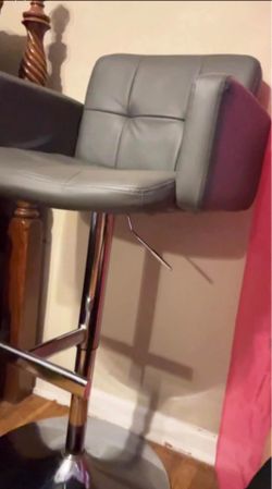 Salon chair